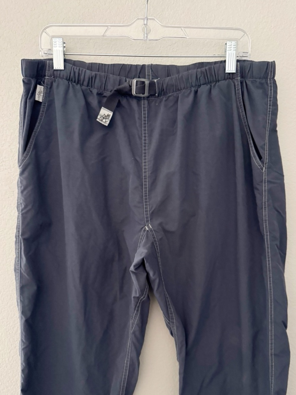 Gramicci Mens Track Pant Large Dark Gray Nylon Athleisure Gorpcore Technical - Picture 4 of 9